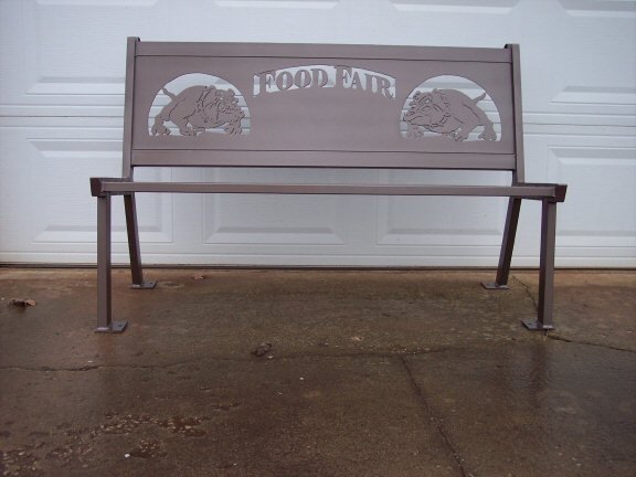 美食博览会个性化钢长凳由Hooper Hill定制金属设计在CustomMade.com德赢与ac米兰手机