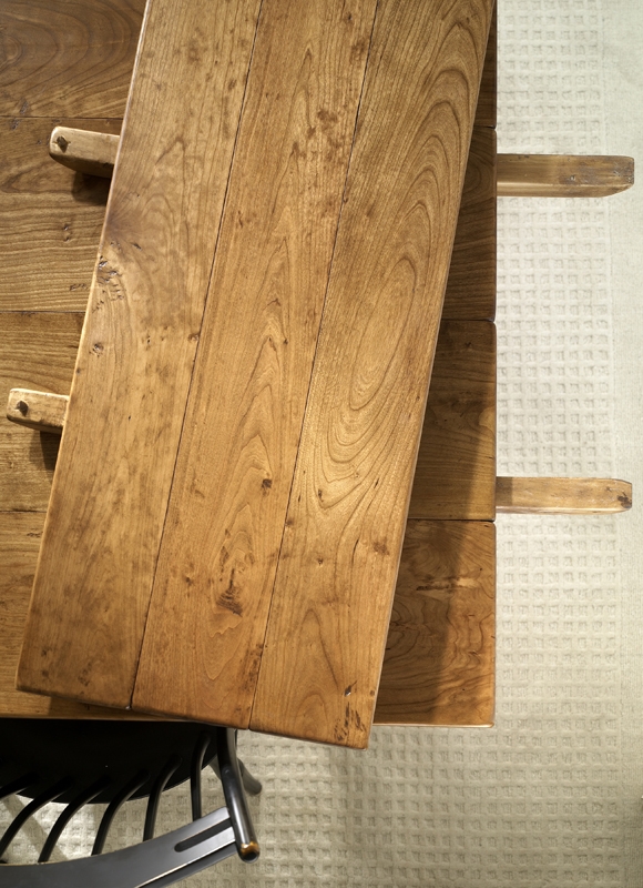 bnuqpM1gRNmlQySEyiCY_18-Extensions-Cherry-Dining-Table-by-Designs-in-Wood-at-德赢与ac米兰手机CustomMade.com_.jpg